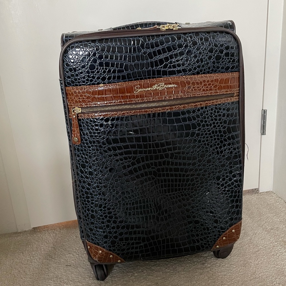 Croco-Embossed Dowel Bag & Large Suitcase